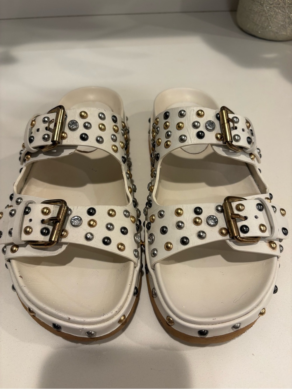 SAINT G New York White Leather Studded Slip On Dad Sandals! Embellished! Sz 9